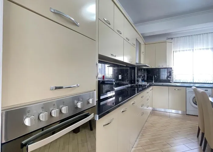 Daire At Your Abroad - In Private House Tiran